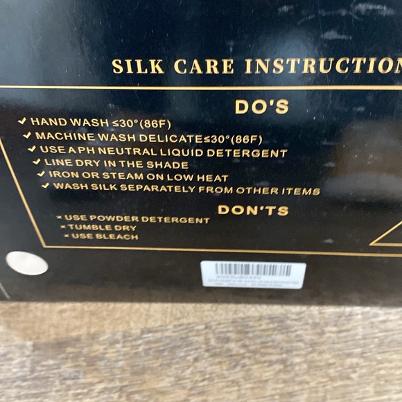 Cream Silk Pillowcase Health Soft Breathable - Picture 2 of 3